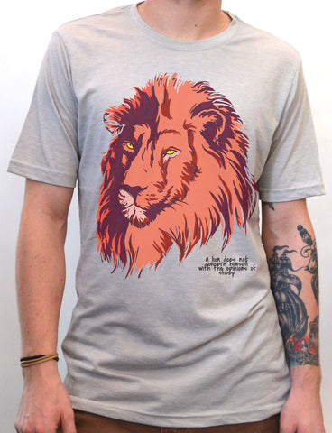 Lion Vintage Style T-Shirt